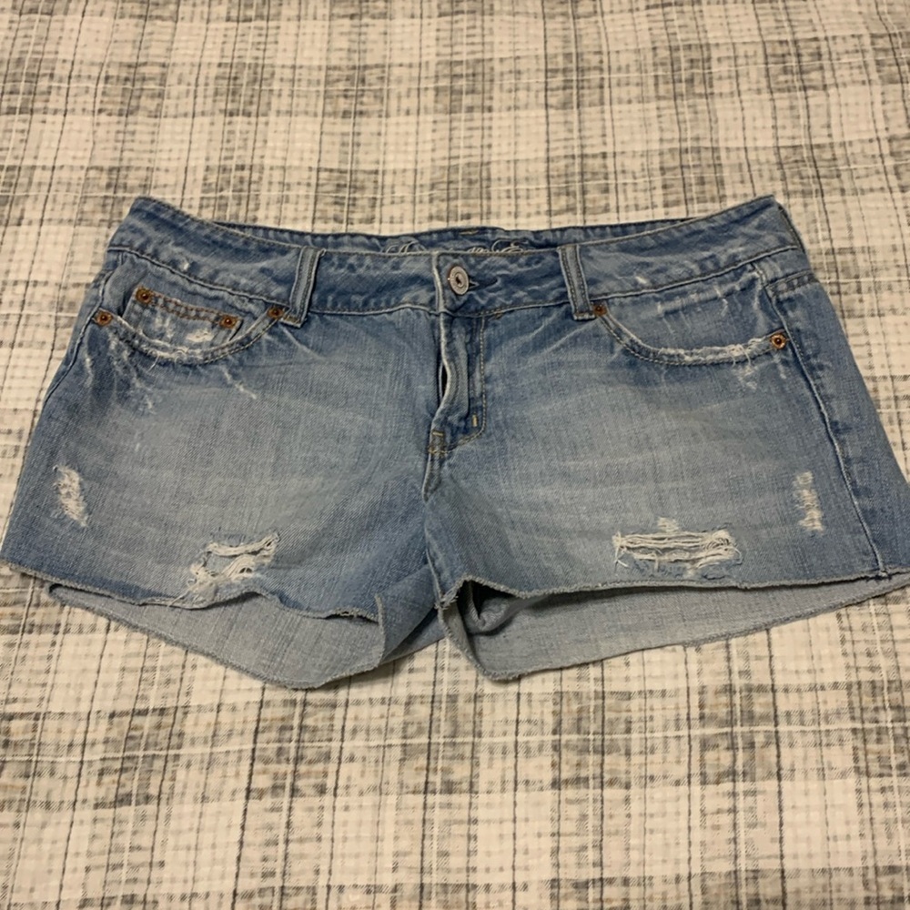 American Eagle outfitters size 10 distressed raw hem blue jean shorts